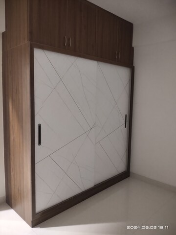Room in 3 BHK Apartment at The Ozone Heights, Osman Nagar – for Rent