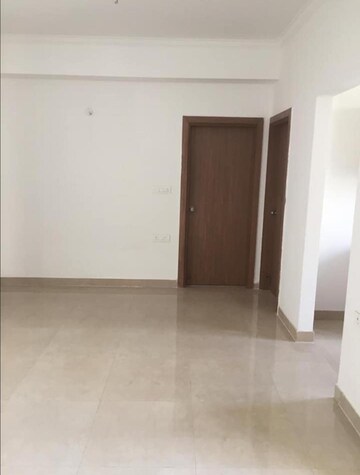 Room in 3 BHK Apartment at ATS Happy Trails, Sector 10 Greater Noida – for Rent