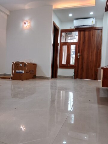 Living Room in 4 BHK Builder Floor at Sushant Lok 3, Sector 57 – for Rent