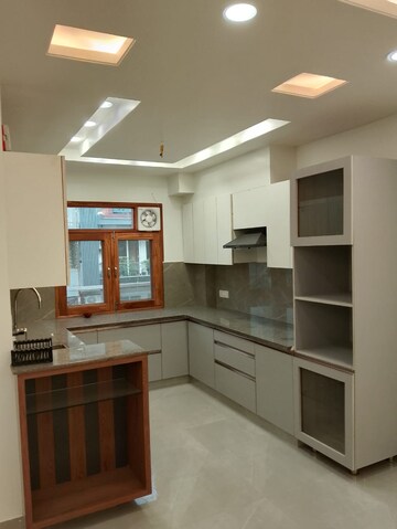 Kitchen in 4 BHK Builder Floor at Sushant Lok 3, Sector 57 – for Rent