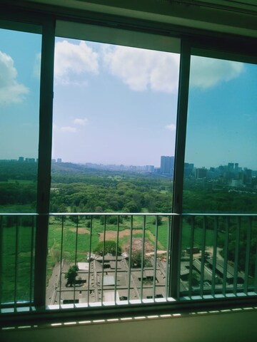 Balcony in 4 BHK Apartment at Oberoi Realty Esquire, Goregaon East – for Sale