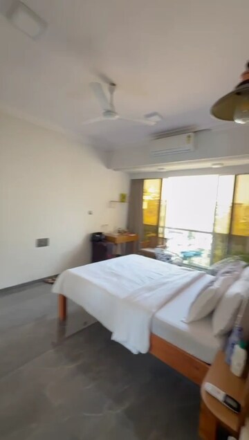 Bedroom in 4 BHK Apartment at Bandra West – for Rent