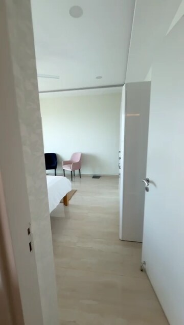Bedroom in 4 BHK Apartment at Bandra West – for Rent