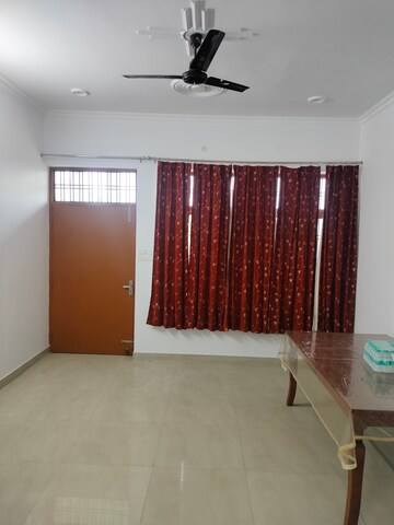 Bedroom in 2 BHK Builder Floor at Gomti Nagar – for Rent