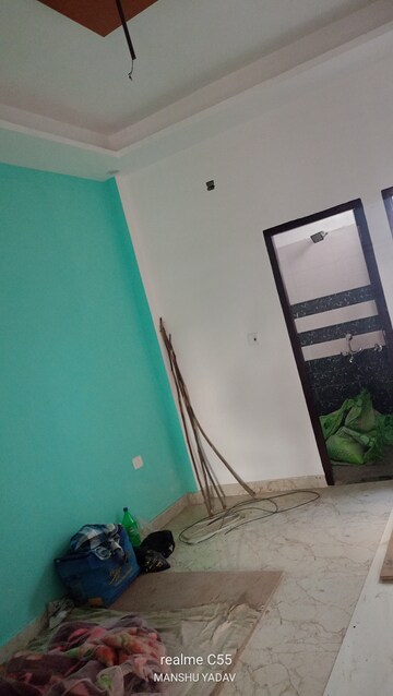 Room in 2 BHK Independent House at Deva Road – for Sale