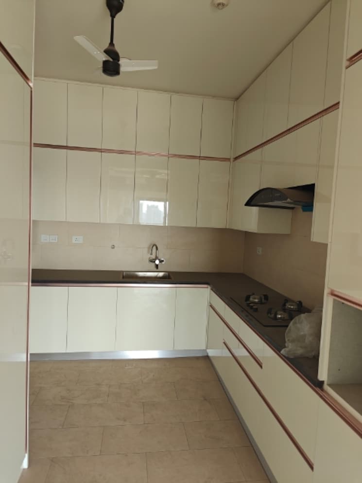 Kitchen, sobha-city-gurgaon 3 Bedroom 2072 Sq.Ft. Apartment In Sector 108 Gurgaon 8293123