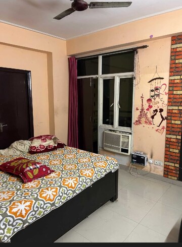 Bedroom in 2.5 BHK Apartment at Supertech Livingston, Sain Vihar – for Rent