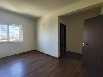 Room in 3 BHK Apartment at Century Breeze, Jakkuru – for Sale