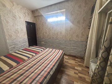 Bedroom in 3 BHK Apartment at Gaur City 7th Avenue, Sector 4, Greater Noida – for Rent