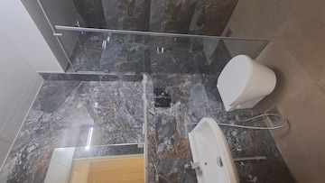 Furnished Amenities in 2 BHK Apartment at Dosti Eastern Bay, Wadala – for Rent