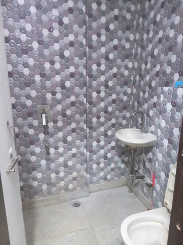  2.5 BHK Builder Floor at Shastri Nagar – for Rent