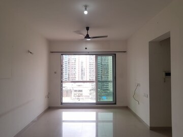 2 BHK Apartment For Rent in Lokhandwala Octacrest, Kandivali East