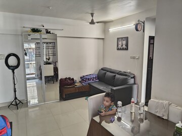 2 BHK Apartment For Rent in Sethia Green View, Goregaon West