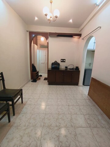 Bedroom in 1 BHK Apartment at Colaba – for Rent