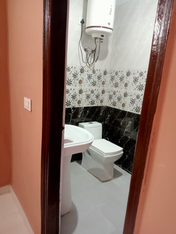 2 BHK Builder Floor For Rent in Freedom Fighters Enclave