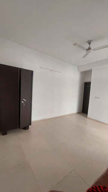 Room in 3 BHK Builder Floor at Vatika Primrose Floors, Sector 82 – for Sale