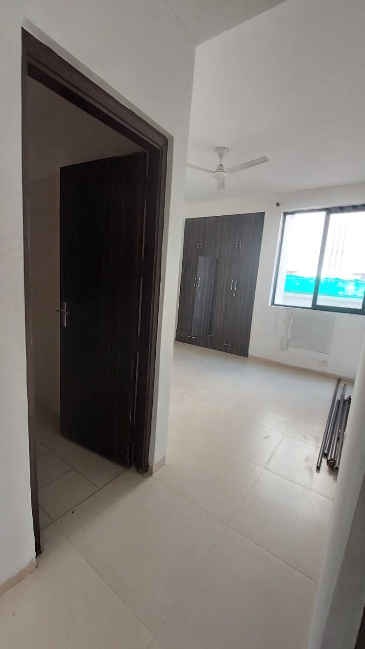 Room, vatika-primrose-floors 3 Bedroom 1275 Sq.Ft. Builder Floor In Sector 82 Gurgaon 8293643