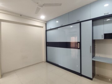 Room in 3 BHK Apartment at Pacifica Hill Crest, Gachibowli – for Rent