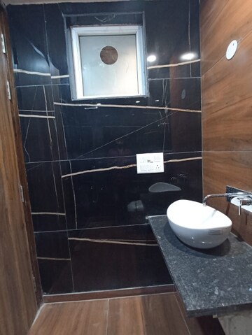 Bathroom in 3 BHK Apartment at Paschim Vihar – for Rent