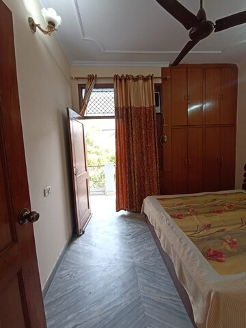 Bedroom in 2 BHK Apartment at Paschim Vihar – for Rent