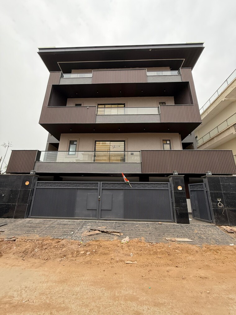 Exterior View, srishti-greenfield-homes 4 Bedroom 3500 Sq.Ft. Builder Floor In Green Fields Colony Faridabad 8293696