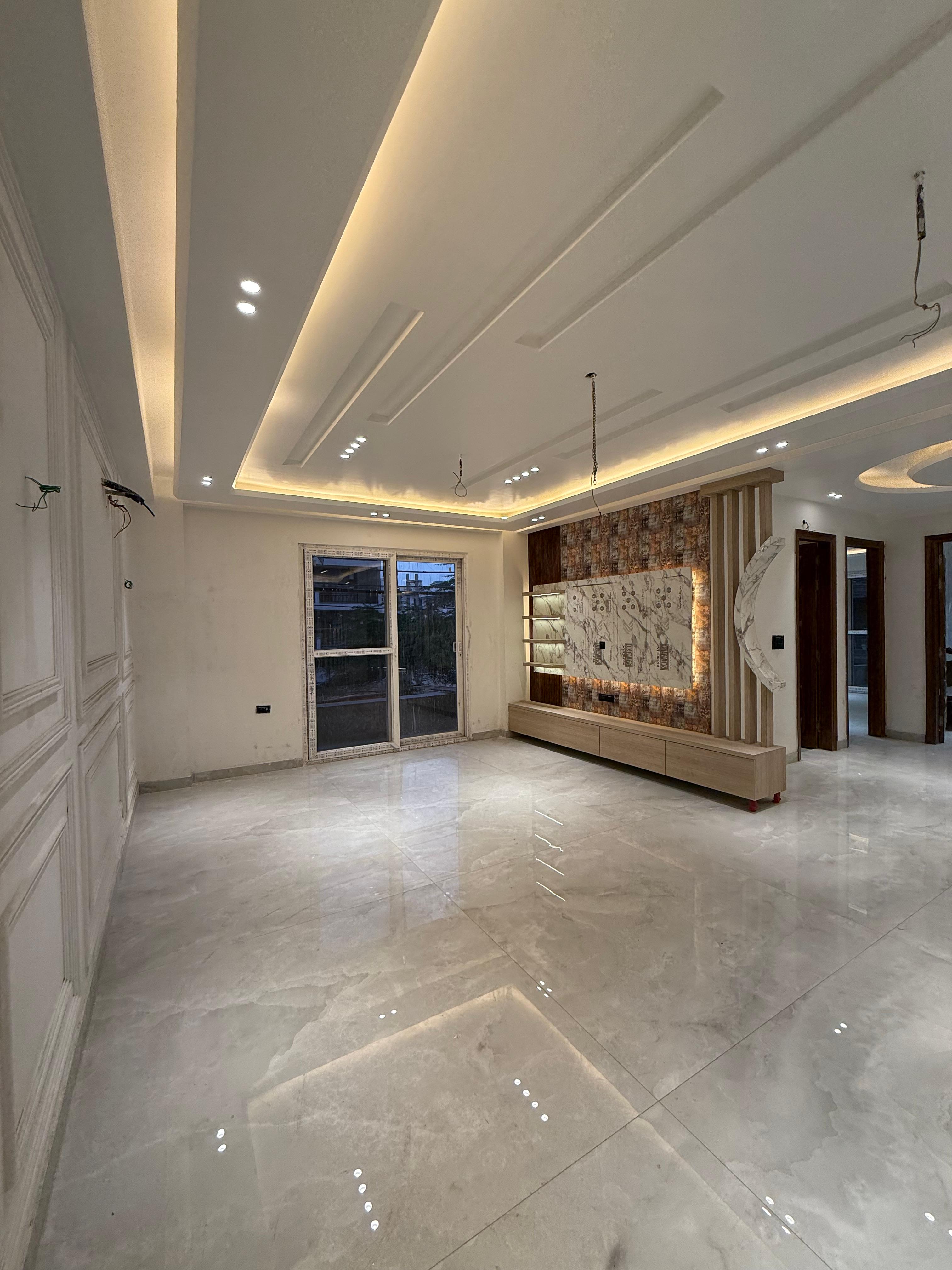 4 BHK + Servant Room Builder Floor For Sale in Srishti Greenfield Homes