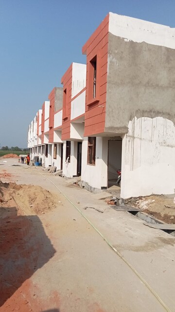 3.5 BHK Villa – Exterior View View at Noida Central - for Sale