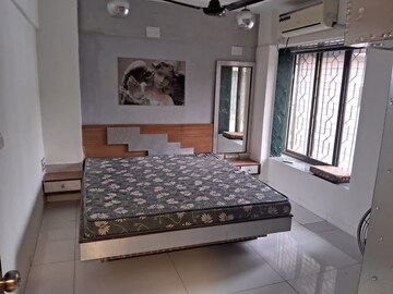 Bedroom in 2 BHK Apartment at Bandra West – for Rent