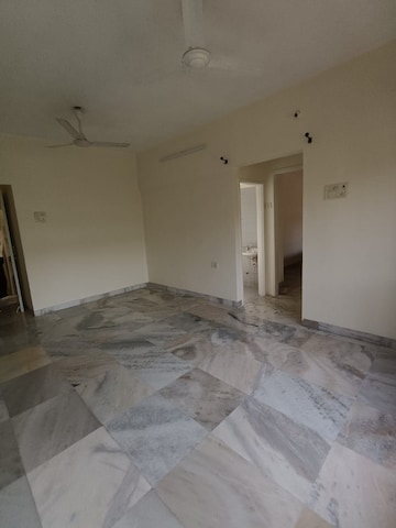 Room in 2 BHK Apartment at Omkar Alta Monte, Malad East – for Rent