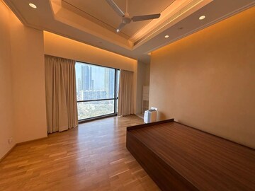 Room in 3 BHK Apartment at Lodha The World Towers World One Tier 2, Worli – for Rent