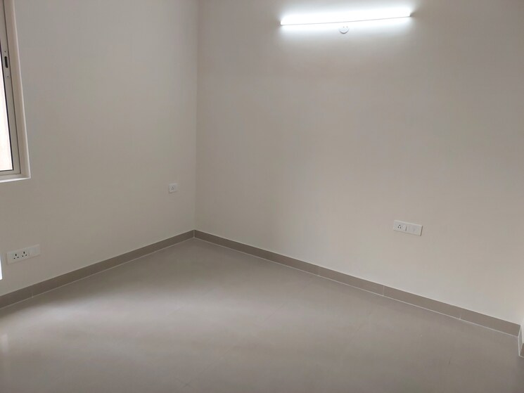 Room, sare-home 4 Bedroom 2040 Sq.Ft. Apartment In Sector 92 Gurgaon 8293861