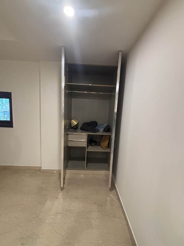 Room, dlf-city-phase-v 3.5 Bedroom 270 Sq.Yd. Builder Floor In Dlf Phase V Gurgaon 8293942