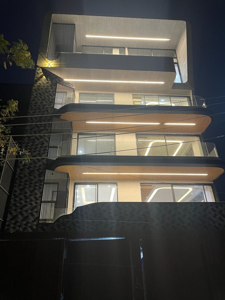 Exterior View, dlf-atria 4 Bedroom 2700 Sq.Ft. Builder Floor In Dlf Phase ii Gurgaon 8293968