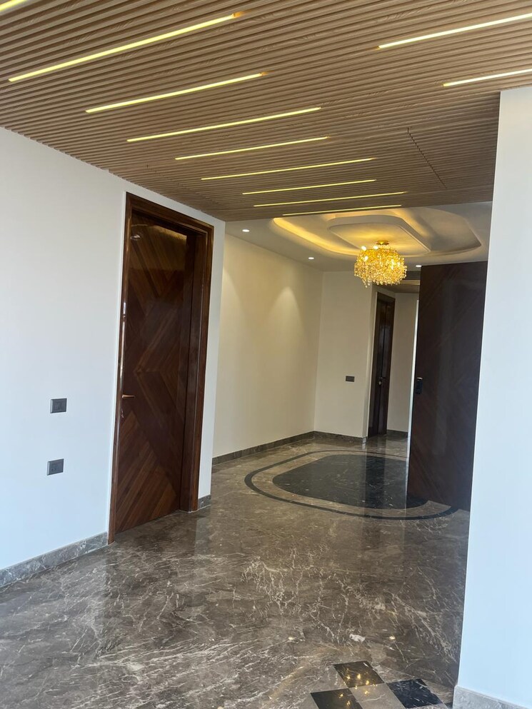 Room, dlf-atria 4 Bedroom 2700 Sq.Ft. Builder Floor In Dlf Phase ii Gurgaon 8293968