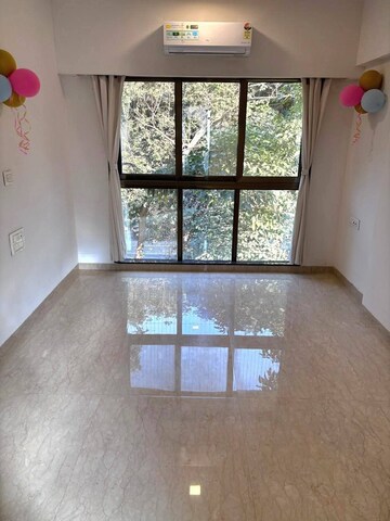 Room in 2 BHK Apartment at Dignity Bayview, Wadala West – for Rent