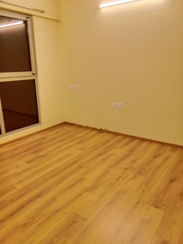 3 BHK Apartment For Rent in Shapoorji Pallonji Alpine, Kandivali East
