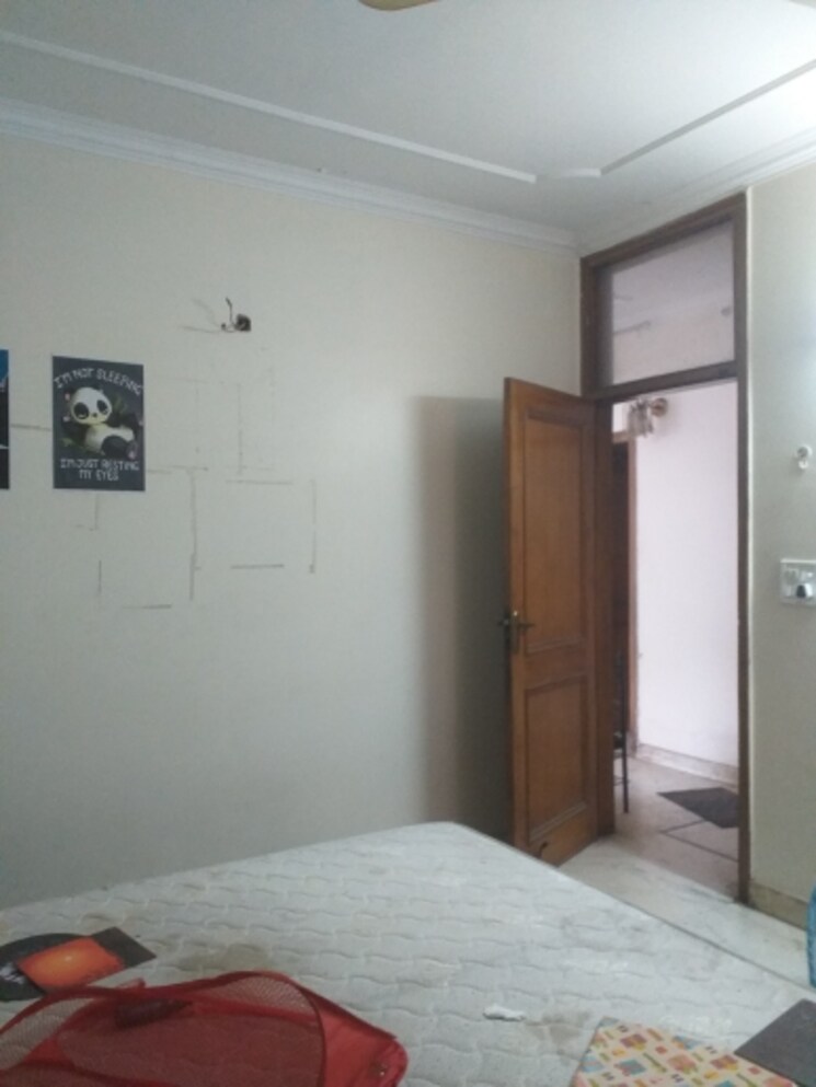 Bedroom, south patel nagar 3 Bedroom 1180 Sq.Ft. Builder Floor In South Patel Nagar Delhi 8294086