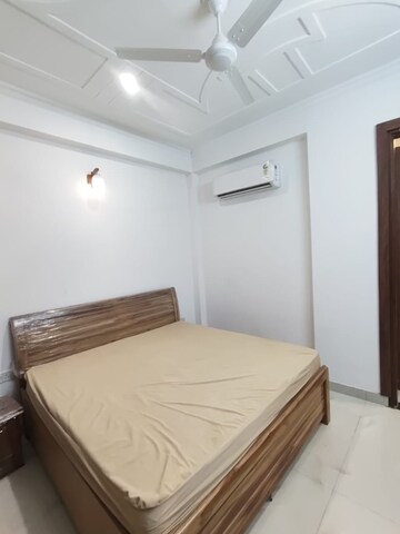 Bedroom in 2 BHK Builder Floor at RWA Residential Society, Sector 40 – for Rent