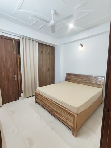 Bedroom in 2 BHK Builder Floor at RWA Residential Society, Sector 40 – for Rent