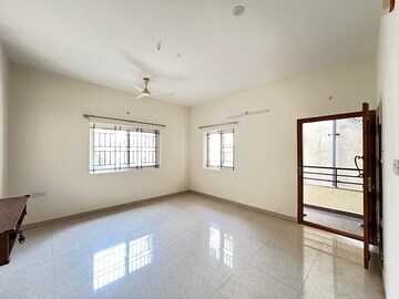 Room in 2 BHK Builder Floor at Hsr Layout – for Rent
