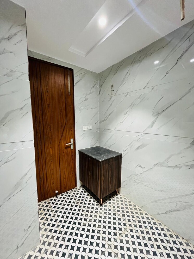 Other, sector 64 3 Bedroom 2250 Sq.Ft. Builder Floor In Sector 64 Faridabad 8294181