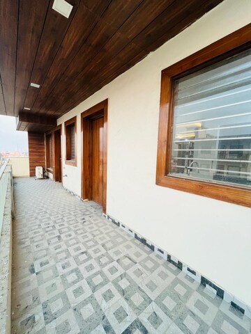 Bedroom in 4 BHK Builder Floor at Sector 2 – for Rent