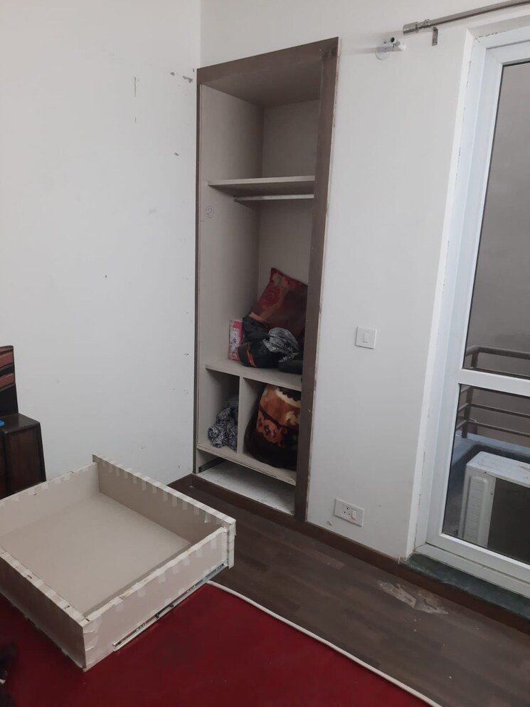 Room, sector 84 3 Bedroom 900 Sq.Ft. Apartment In Sector 84 Faridabad 8294275