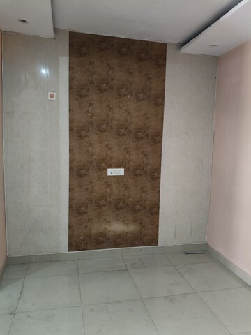 Room in 2 BHK Builder Floor at Dhakoli Village – for Rent