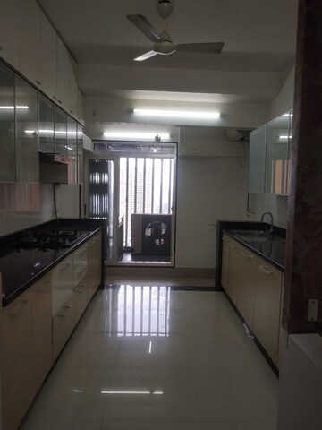 Kitchen in 2.5 BHK Apartment at Oberoi Realty Woods, Goregaon East – for Rent