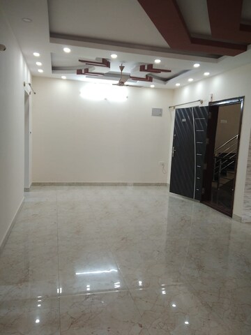 Living Room in 2 BHK Apartment at Hbr Layout – for Rent