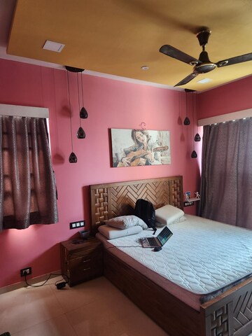Bedroom in 3 BHK Apartment at Kalpataru Sunrise Grande, Kolshet Road – for Sale