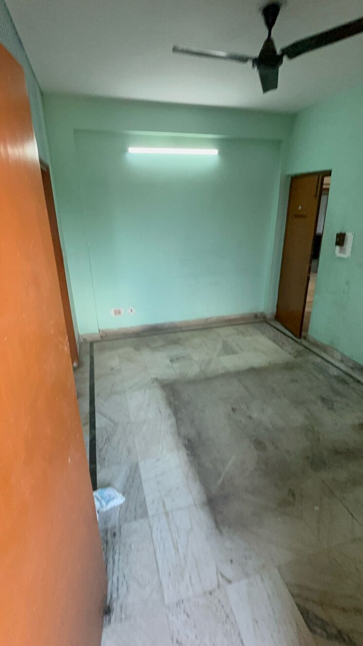 Bedroom, royal-garden-estate 2.5 Bedroom 1050 Sq.Ft. Apartment In Sector 61 Noida 8294434