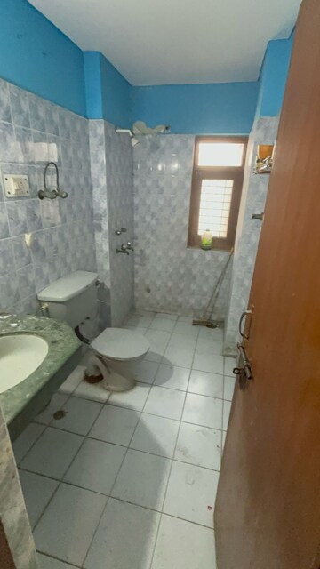 Bathroom in 2.5 BHK Apartment at Royal Garden Estate, Sector 61 – for Sale