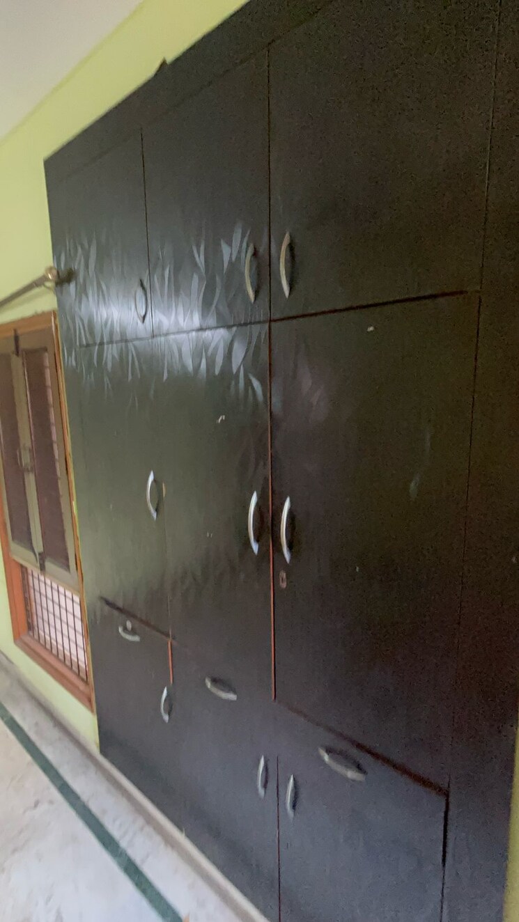 Other, royal-garden-estate 2.5 Bedroom 1050 Sq.Ft. Apartment In Sector 61 Noida 8294434